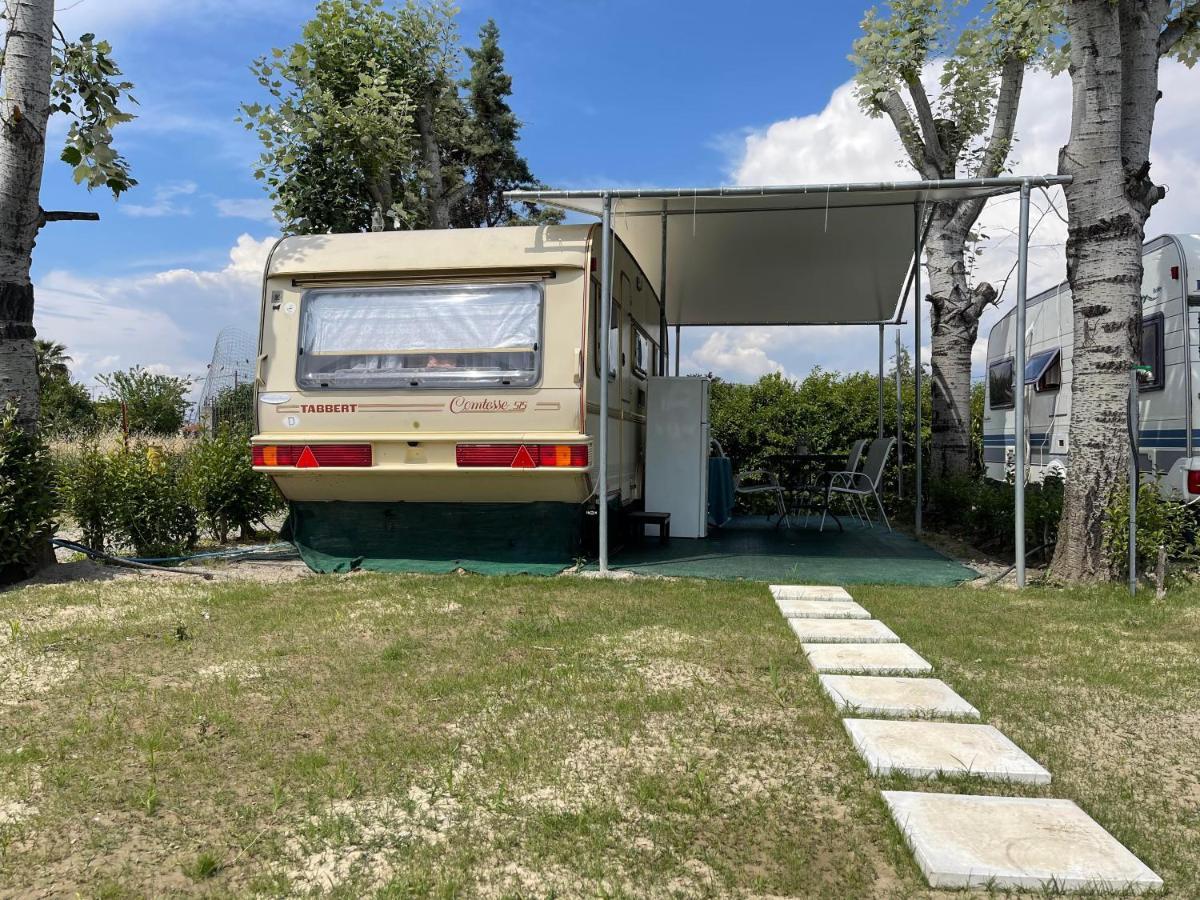 Aigeas Camping Nea Kallikrateia Exterior photo